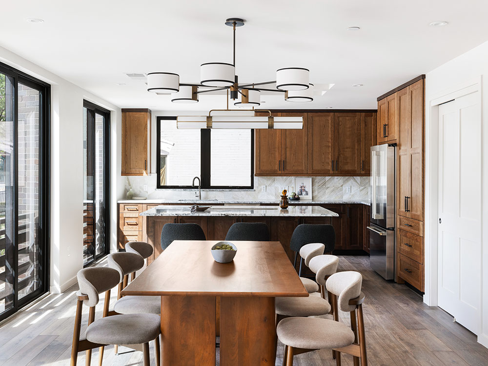 Dining & Kitchen
